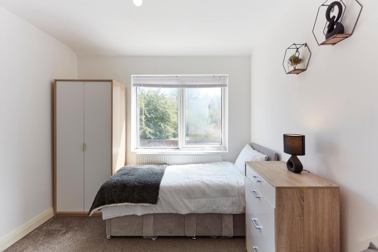 Spacious Close To Centre Location Apartment Leeds (West Yorkshire)