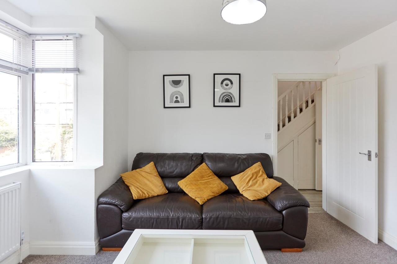 Spacious Close To Centre Location Apartment Leeds (West Yorkshire)